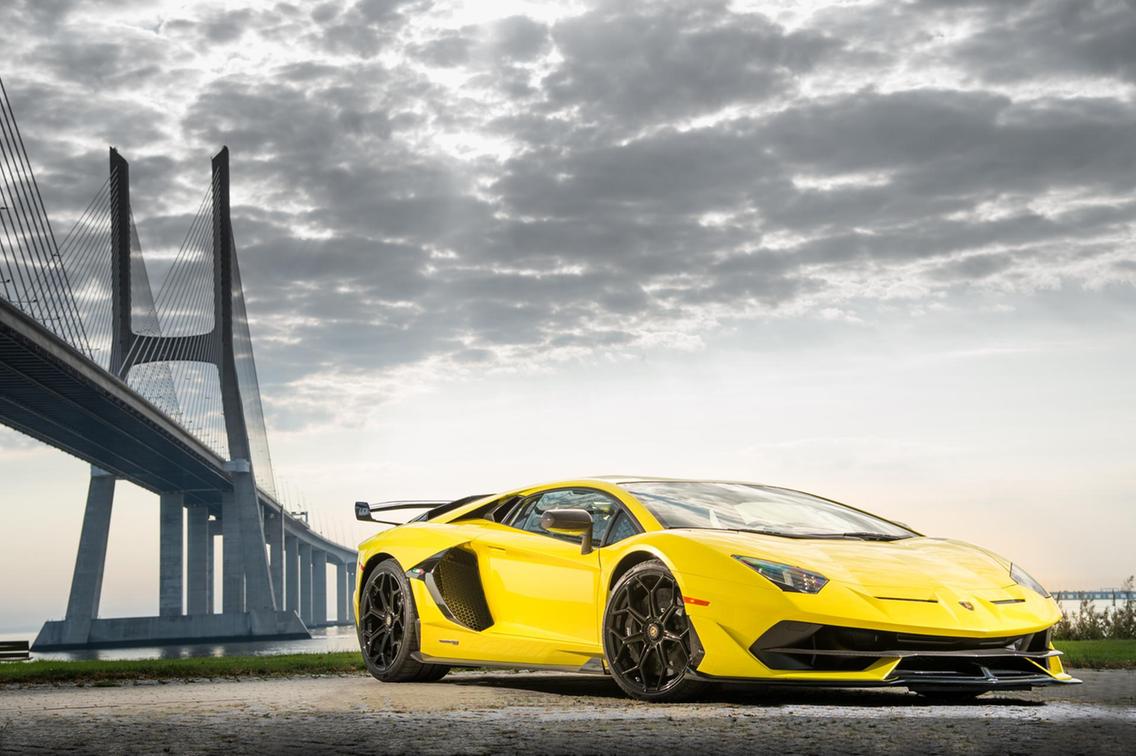 Lamborghini_Aventador_SVJ_Yellow.jpeg